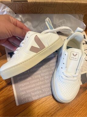 NIB Veja Small V-10 Kids Sneakers White Babe Steel | EUR 28 / US 11 | In Box
